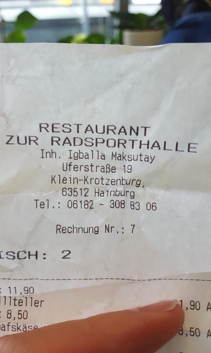 Zur Radsporthalle